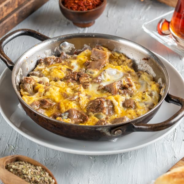 Kavurmalı Yumurta duble (Extra)